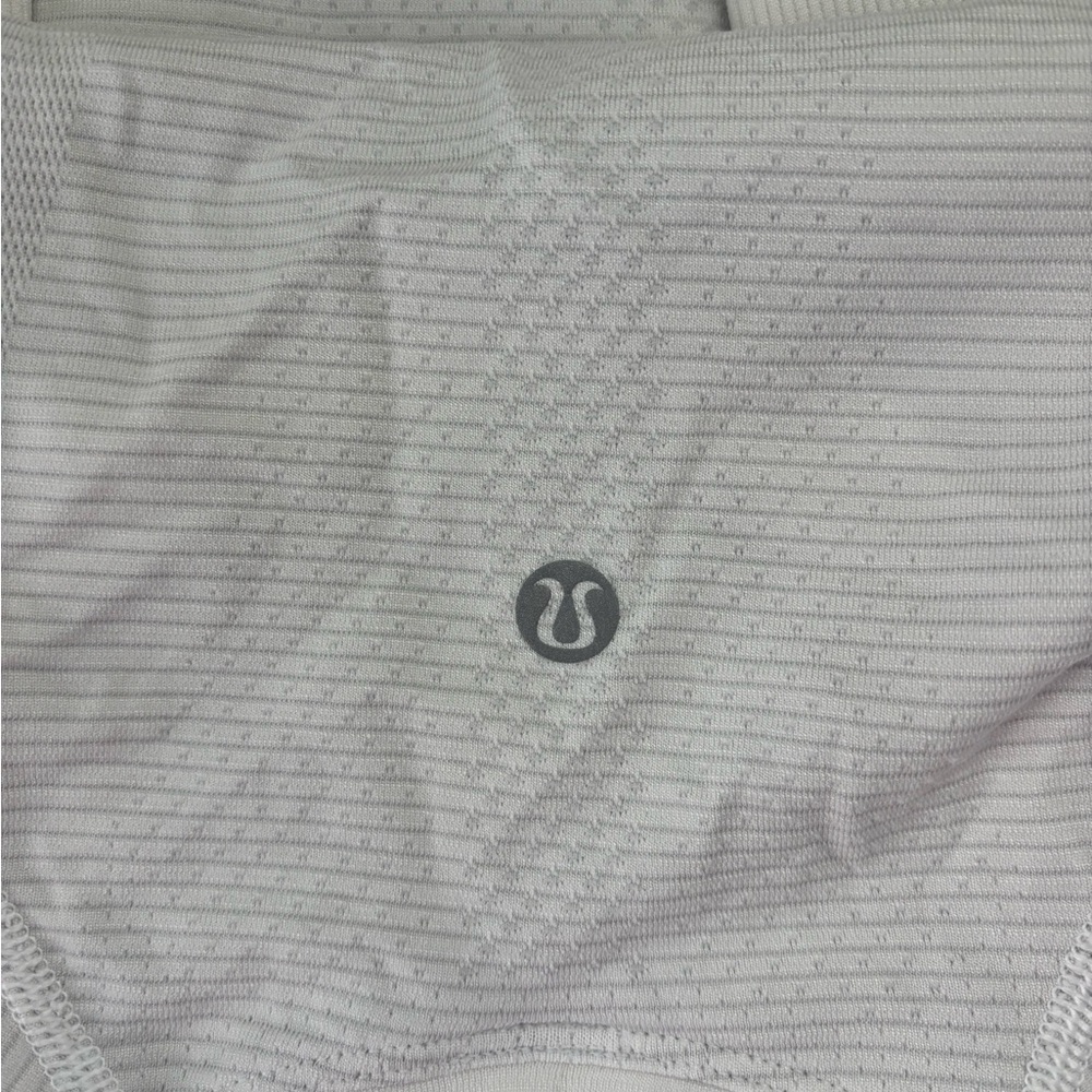 lululemon swiftly long sleeve! 🤍